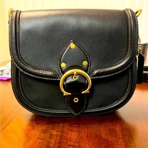 Coach Beat Saddle Shoulder Bag Glovetanned Leather